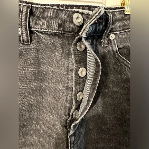 WE THE FREE PEOPLE Blk Rugged Aline Denim Button Fly Raw Hem Mini Jean Skirt 27 - Picture 4 of 11